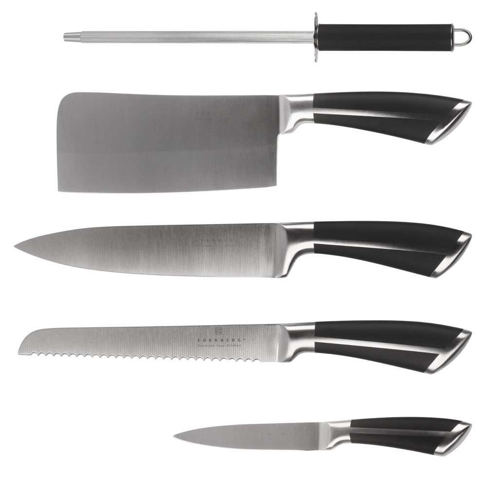 zestaw stalowych noży
